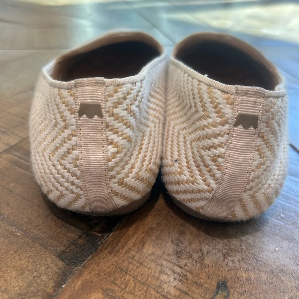 Birdies Cream Chevron Knit Slip-On Flats - Picture 3 of 3